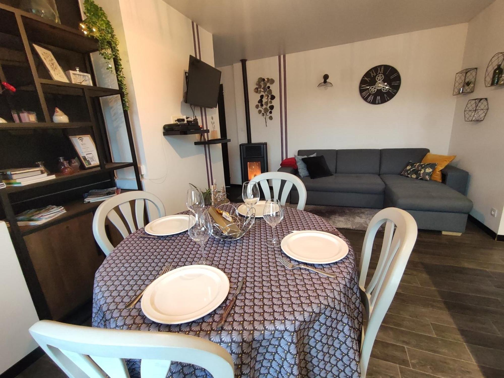 Appartement cosy idéalement situé Charleville-Mézières Esterno foto